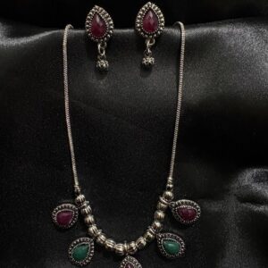 Silver-Plated Green & Red Stone-Studded Necklace Set - AVNS10