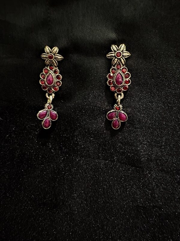Ruby Bloom Stone Silver Necklace Set for Women AVNC15